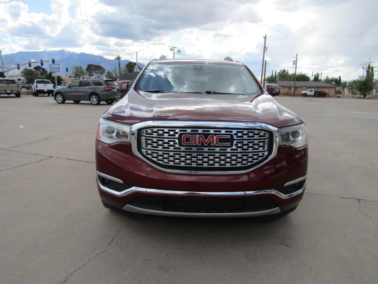 GMC Acadia FWD 4dr Denali 2017
