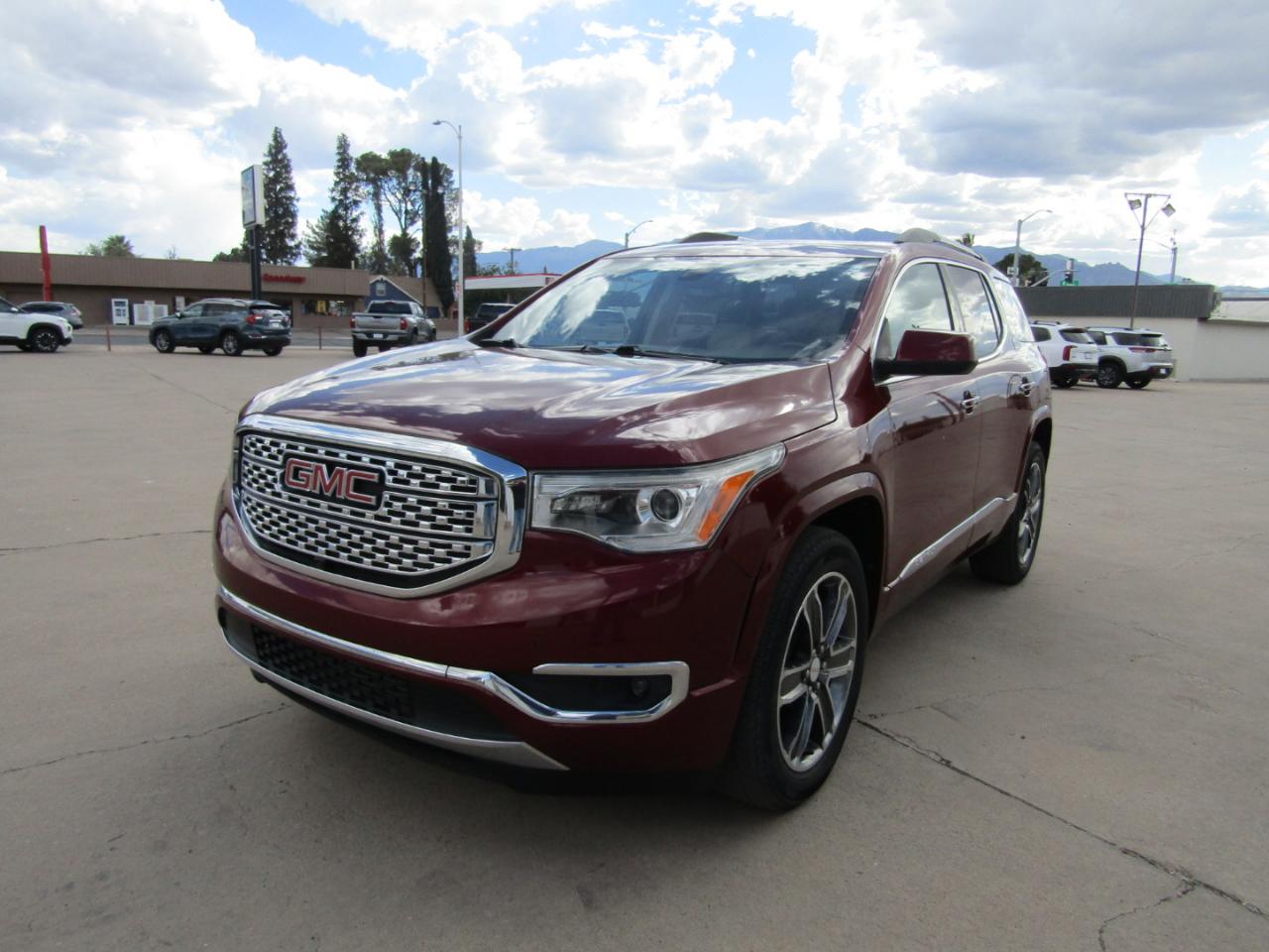 GMC Acadia FWD 4dr Denali 2017