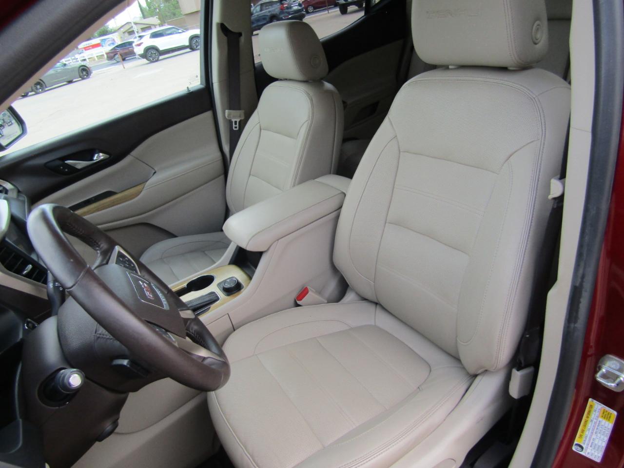 GMC Acadia FWD 4dr Denali 2017