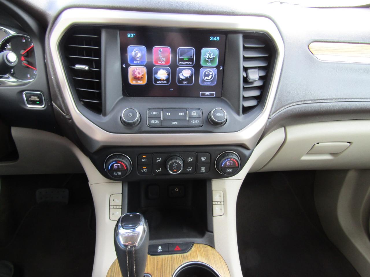 GMC Acadia FWD 4dr Denali 2017