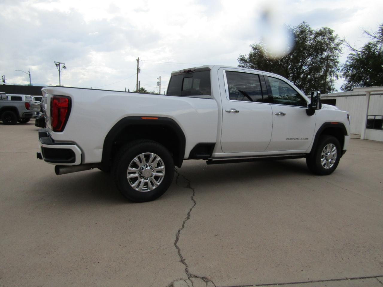 GMC Sierra 3500HD 4WD Crew Cab 159" Denali 2021