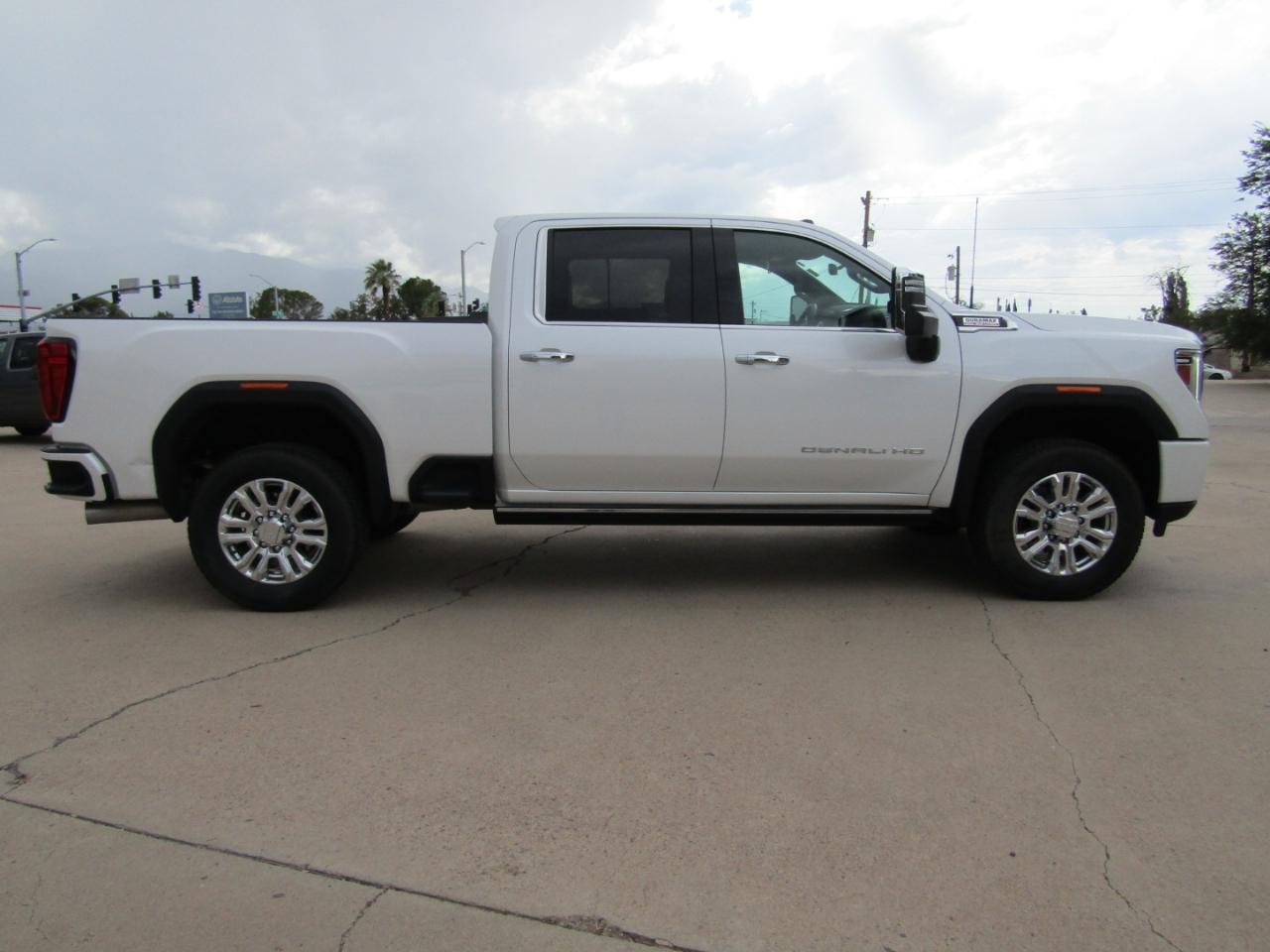 GMC Sierra 3500HD 4WD Crew Cab 159" Denali 2021