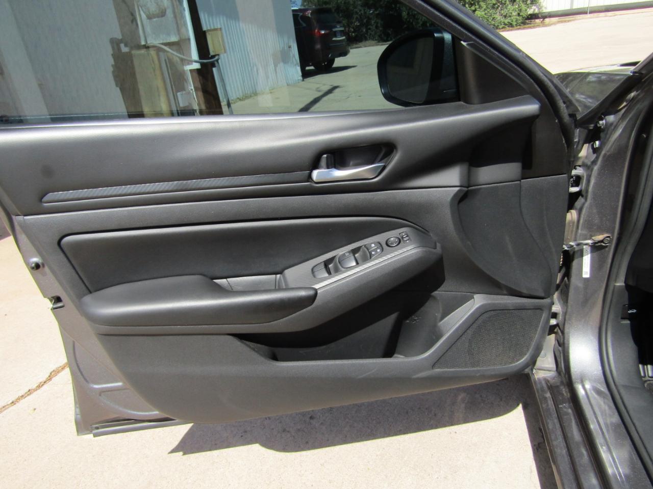 Nissan Altima 2.5 S Sedan 2021