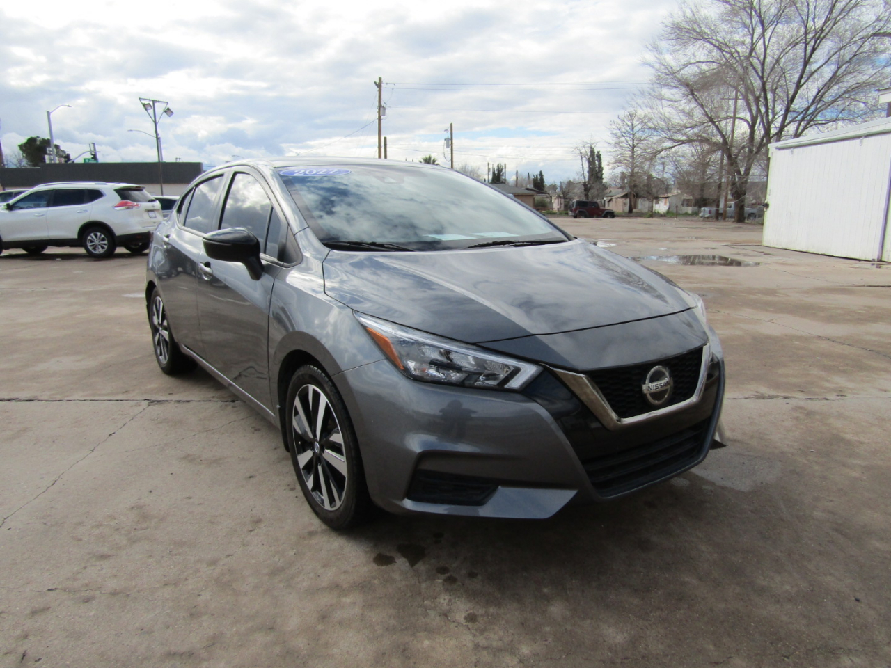 Nissan Versa SR 2022