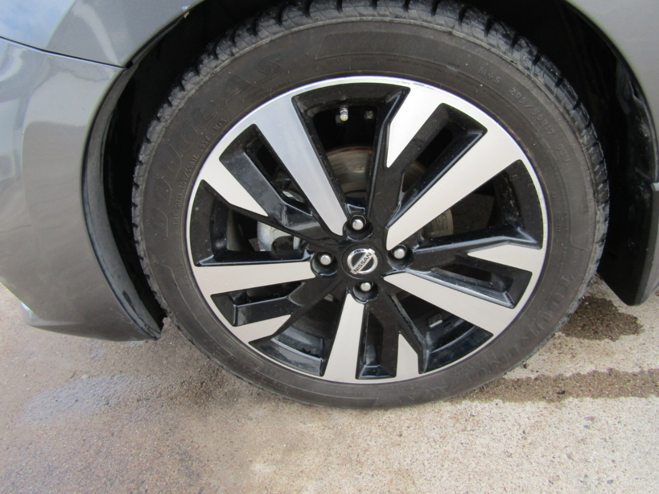 Nissan Versa SR 2022