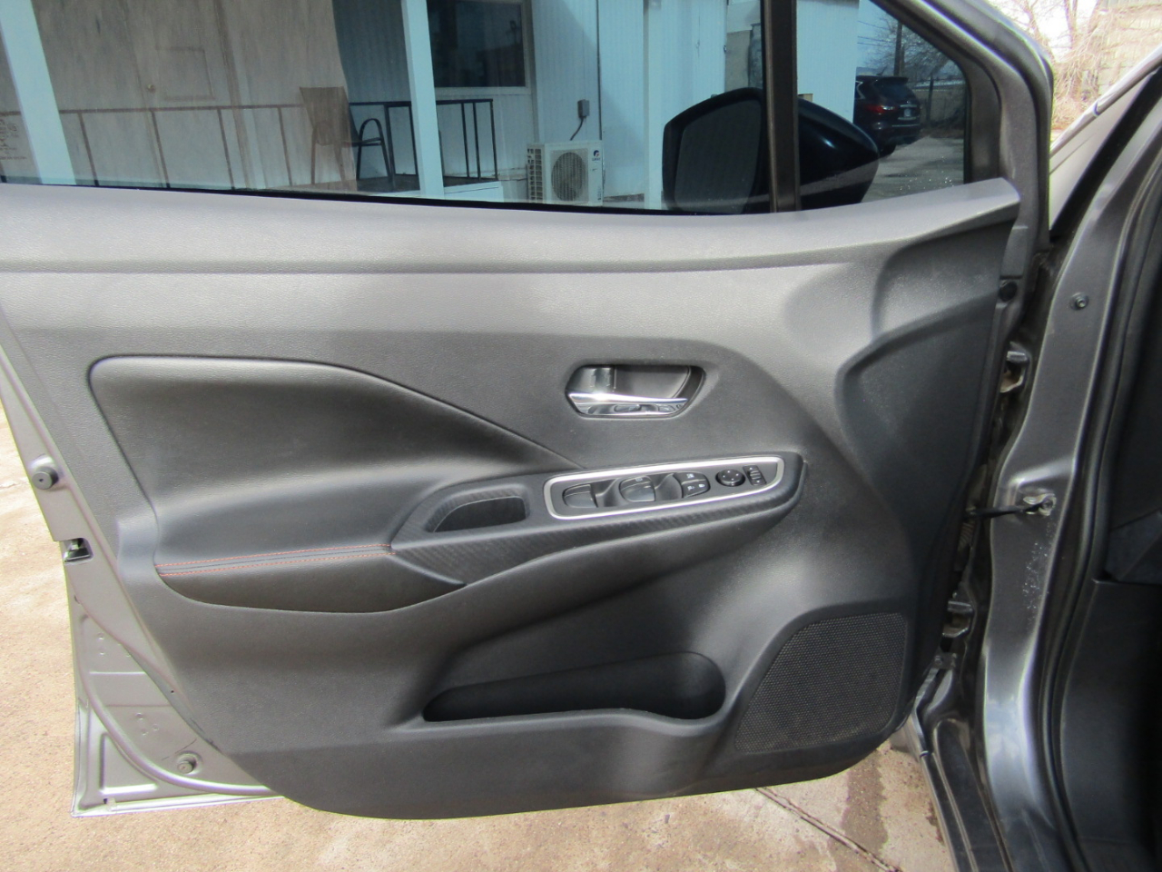 Nissan Versa SR 2022