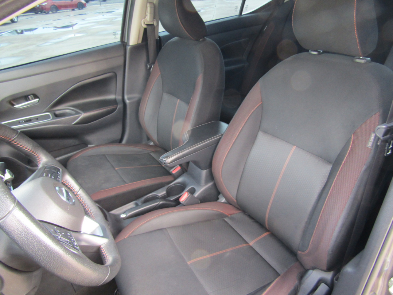 Nissan Versa SR 2022