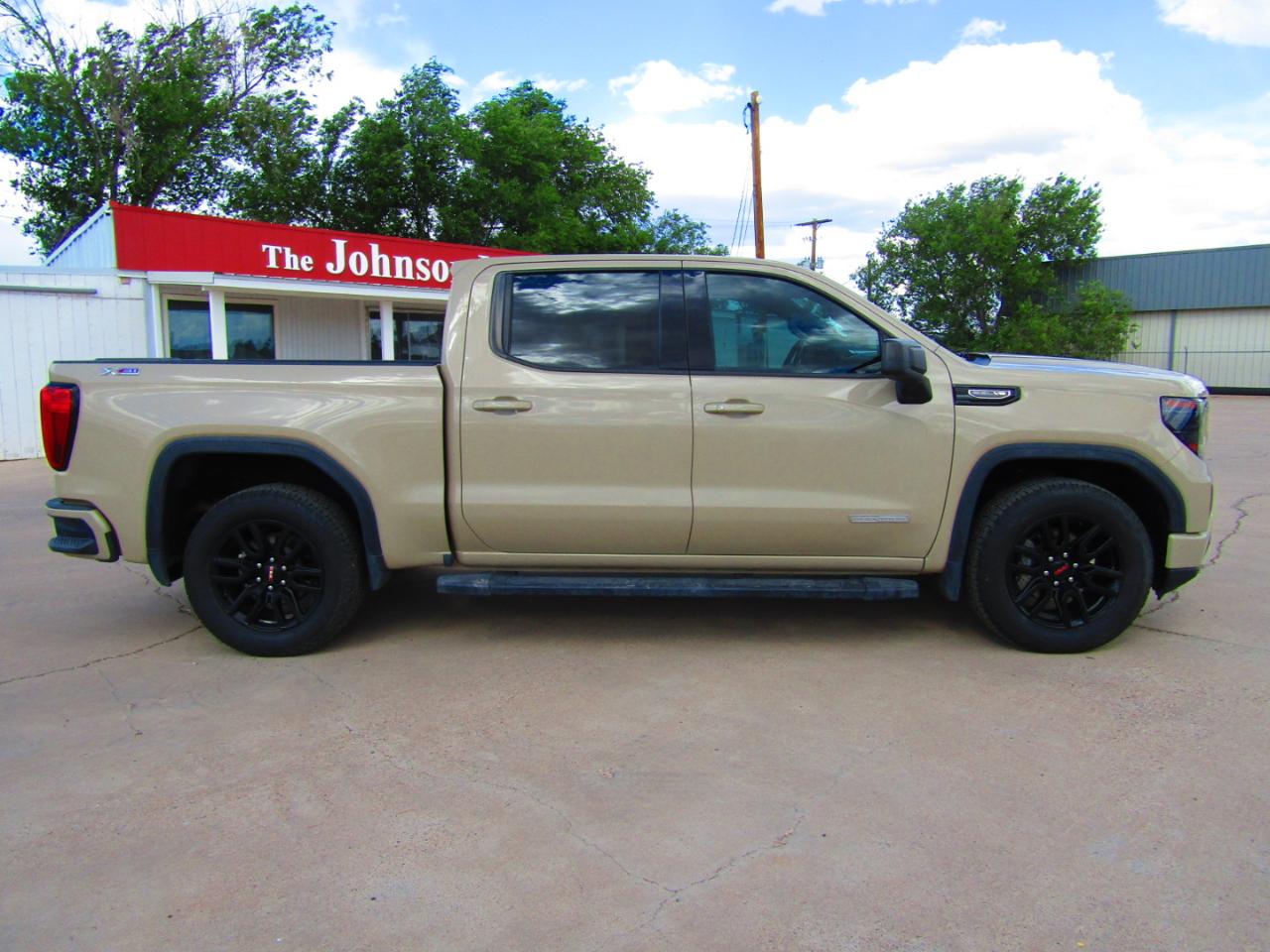 GMC Sierra 1500 4WD Crew Cab 147" Elevation w/3SB 2022