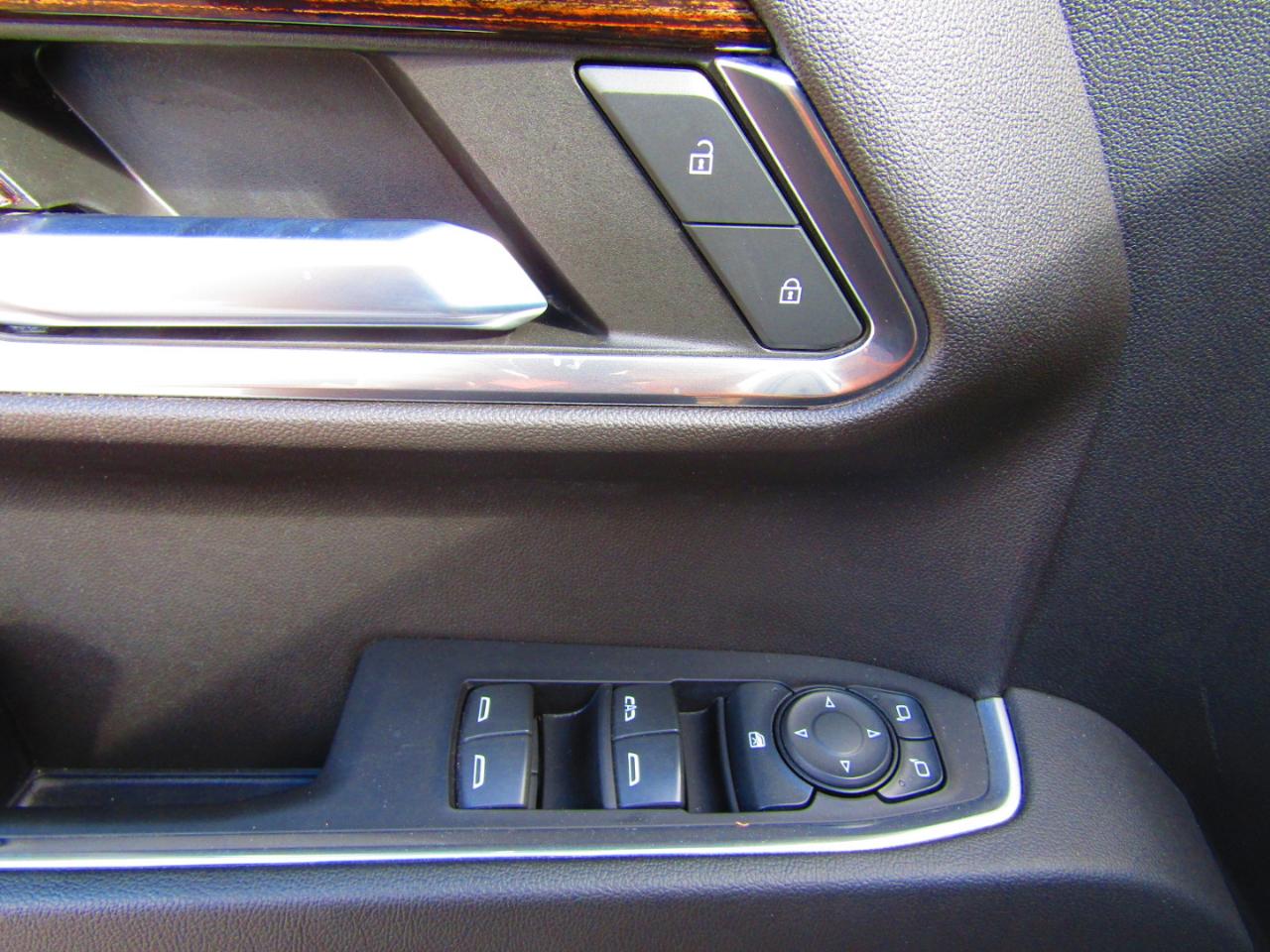 GMC Sierra 1500 4WD Crew Cab 147" Elevation w/3SB 2022