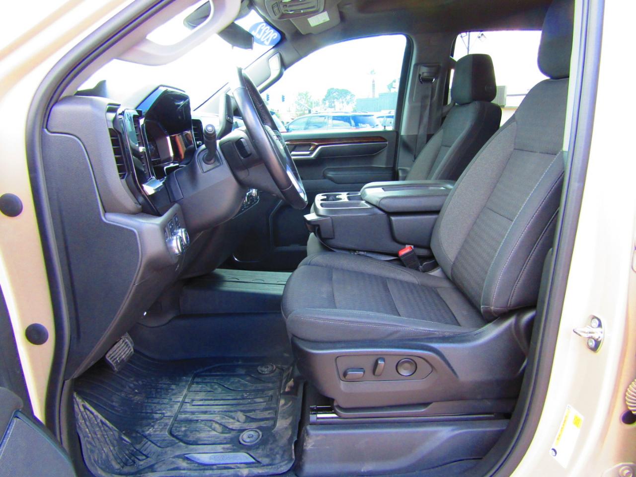 GMC Sierra 1500 4WD Crew Cab 147" Elevation w/3SB 2022