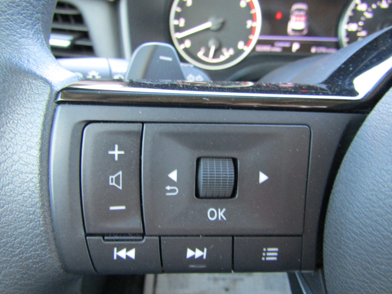 Nissan Rogue FWD SV 2023