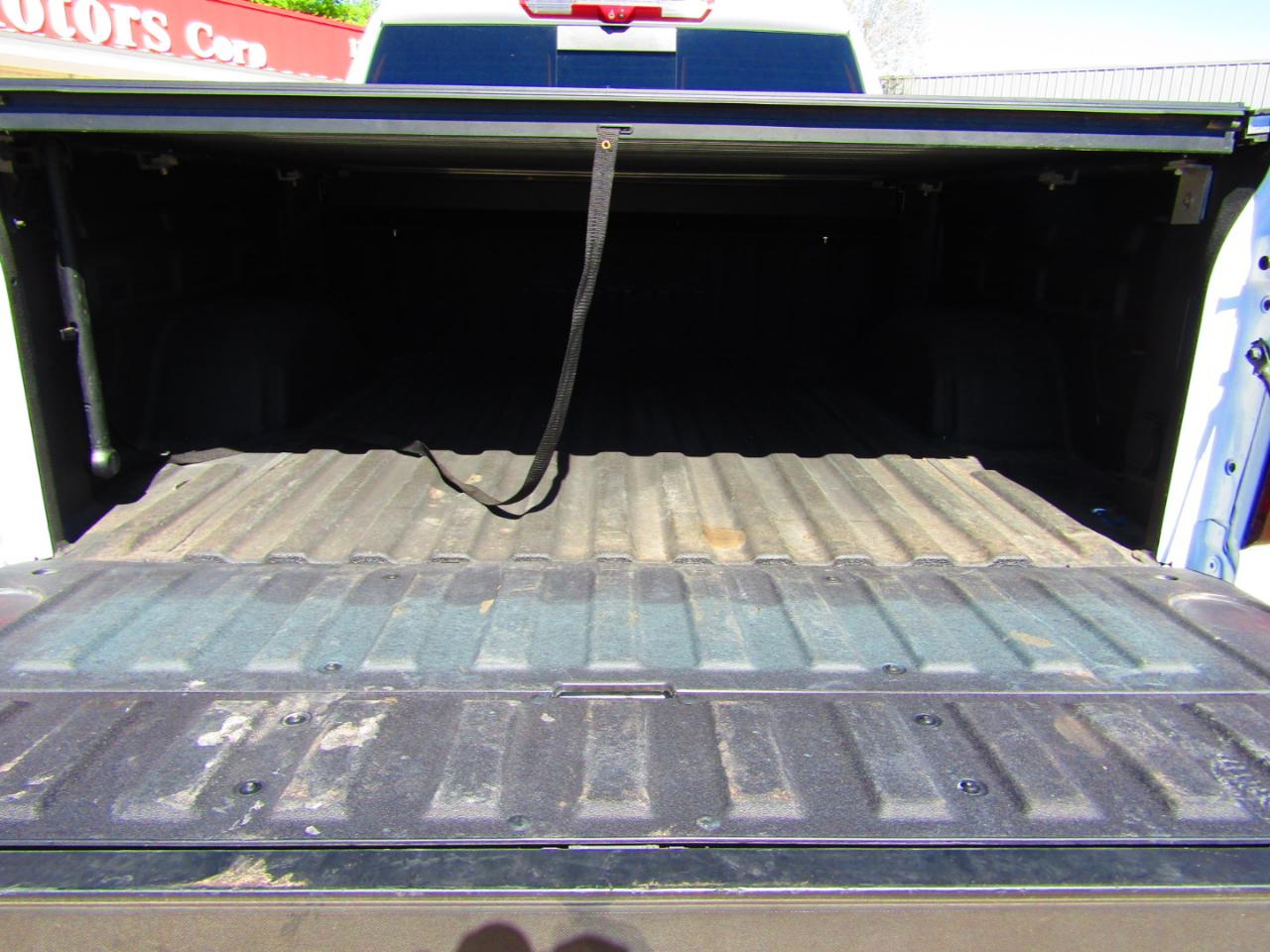 GMC Sierra 1500 4WD Crew Cab 147" AT4X 2024