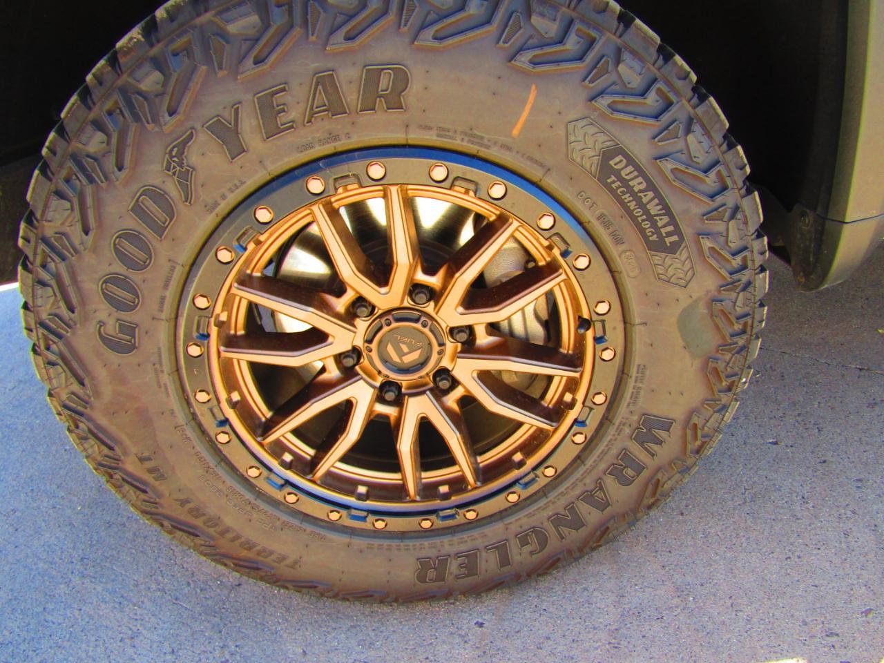 GMC Sierra 1500 4WD Crew Cab 147" AT4X 2024