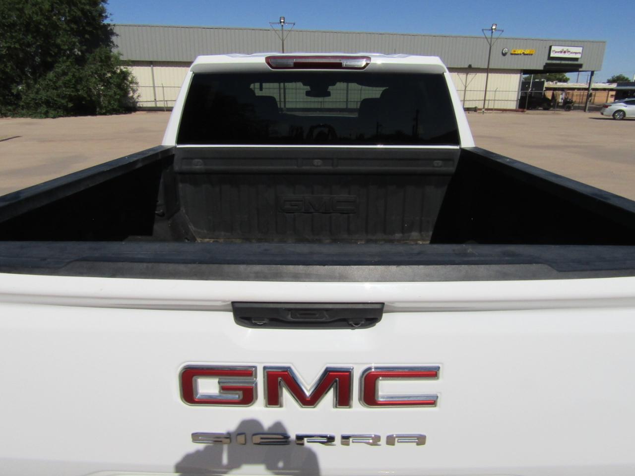 GMC Sierra 1500 4WD Crew Cab 147" Elevation w/3SB 2024