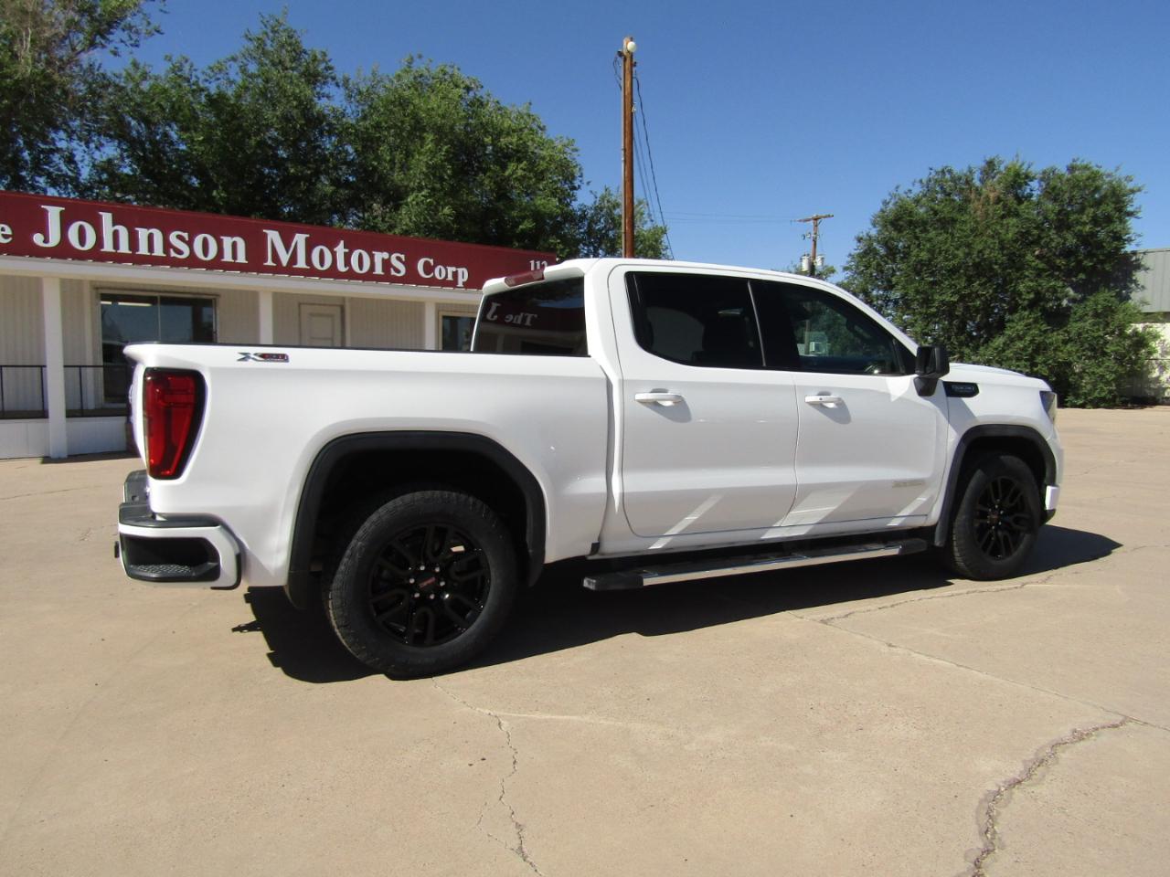 GMC Sierra 1500 4WD Crew Cab 147" Elevation w/3SB 2024