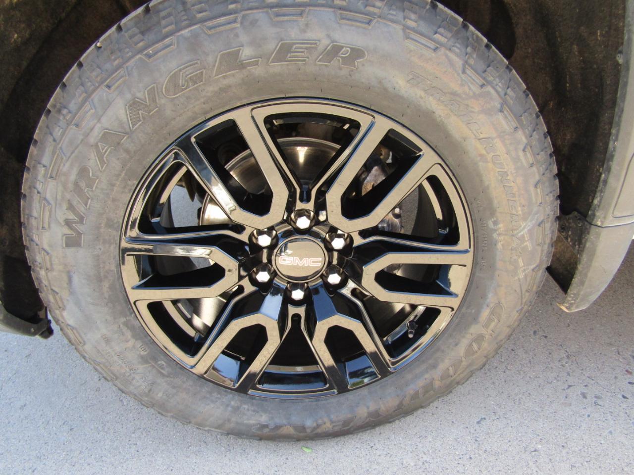 GMC Sierra 1500 4WD Crew Cab 147" Elevation w/3SB 2024