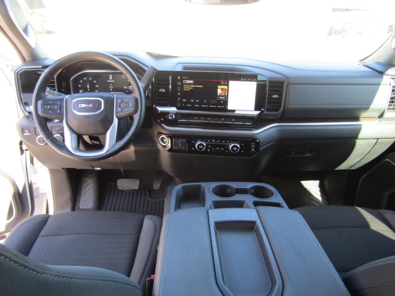 GMC Sierra 1500 4WD Crew Cab 147" Elevation w/3SB 2024