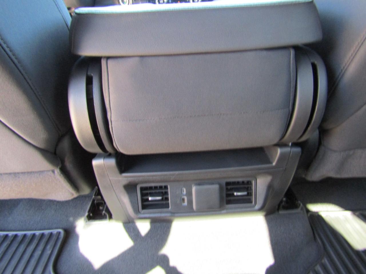 GMC Sierra 1500 4WD Crew Cab 147" Elevation w/3SB 2024