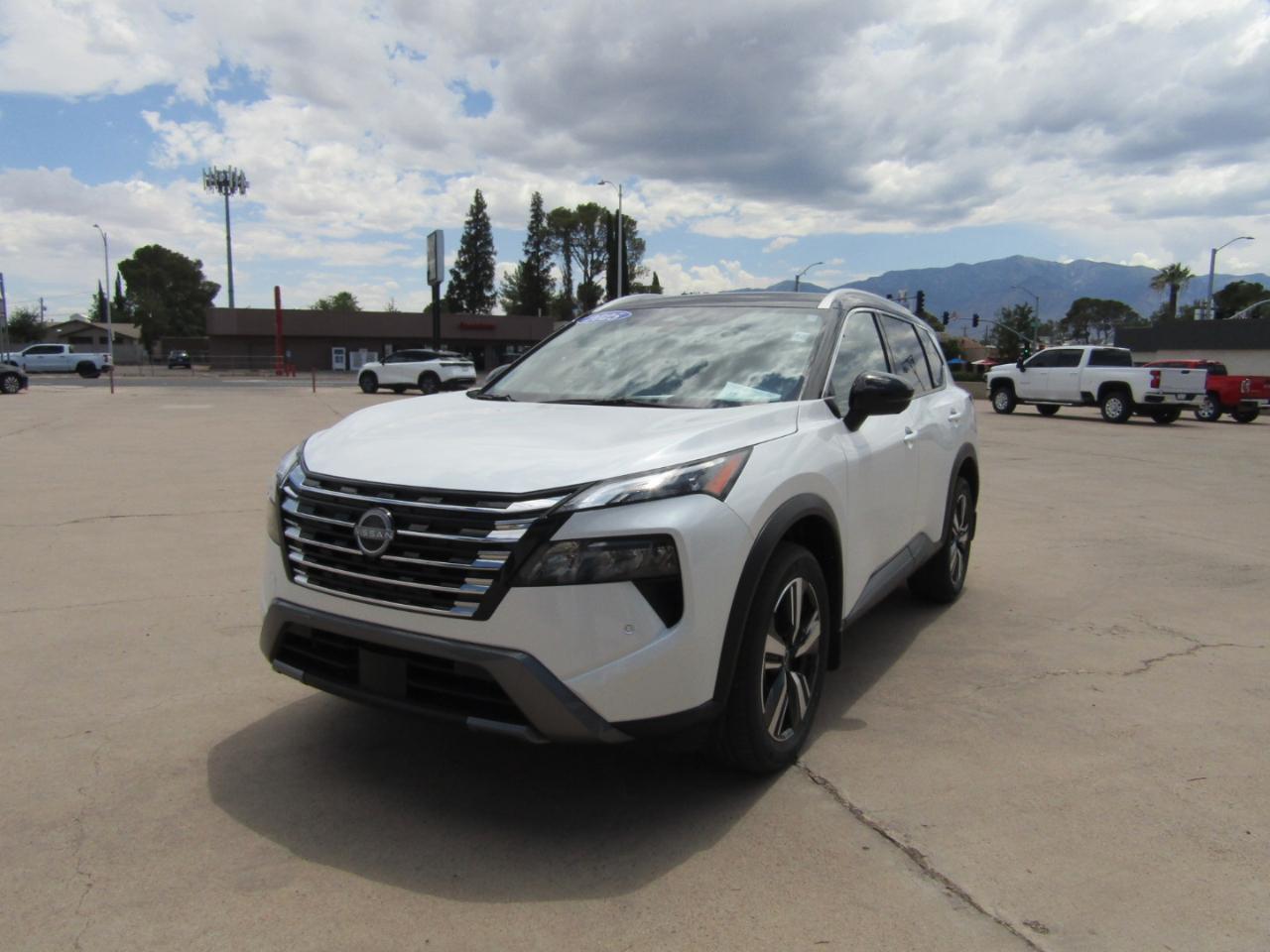 Nissan Rogue AWD SL 2025