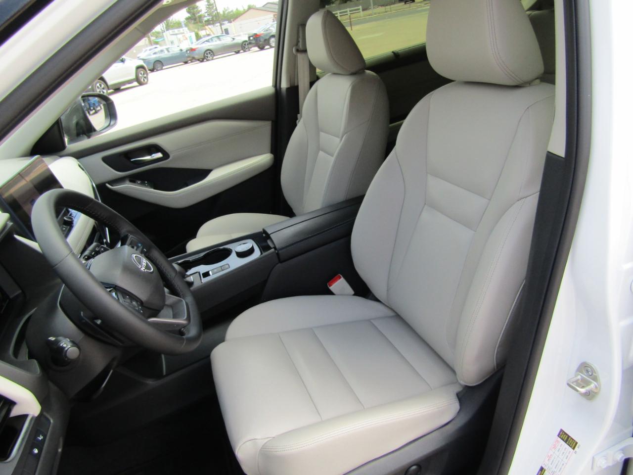 Nissan Rogue AWD SL 2025