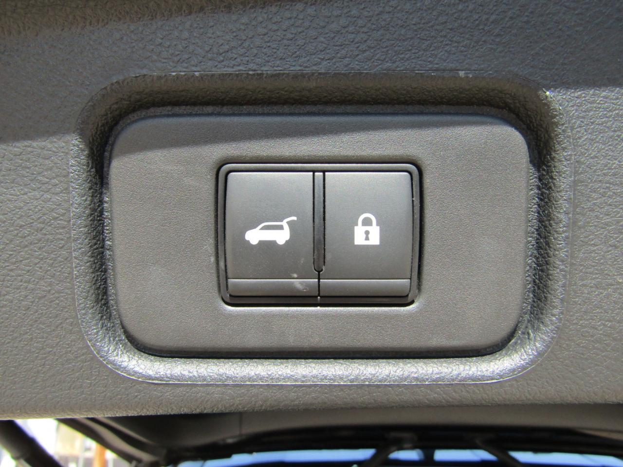 Nissan Pathfinder Platinum 4WD 2025