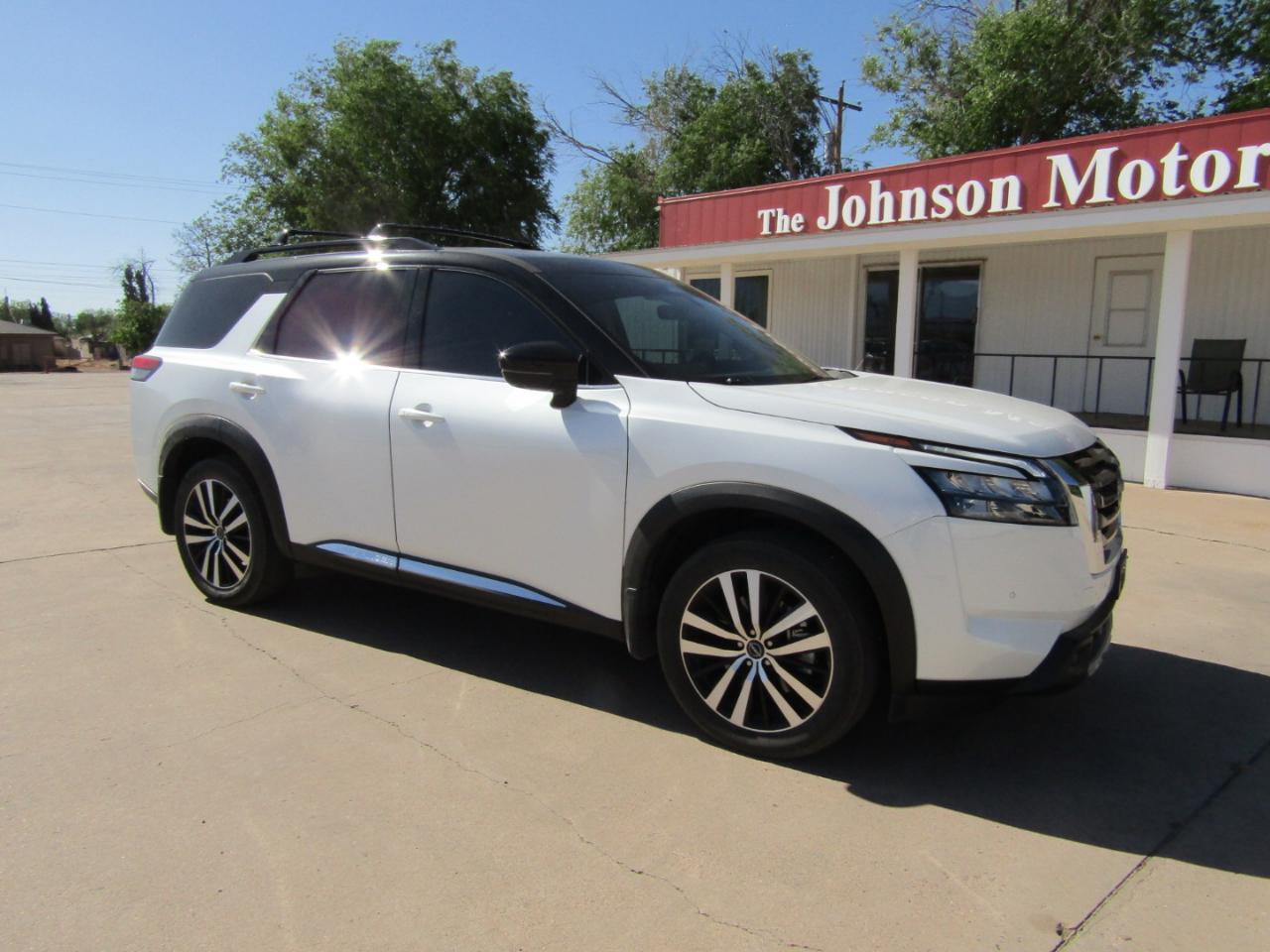 Nissan Pathfinder Platinum 4WD 2025