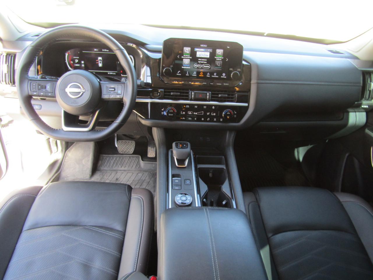 Nissan Pathfinder Platinum 4WD 2025