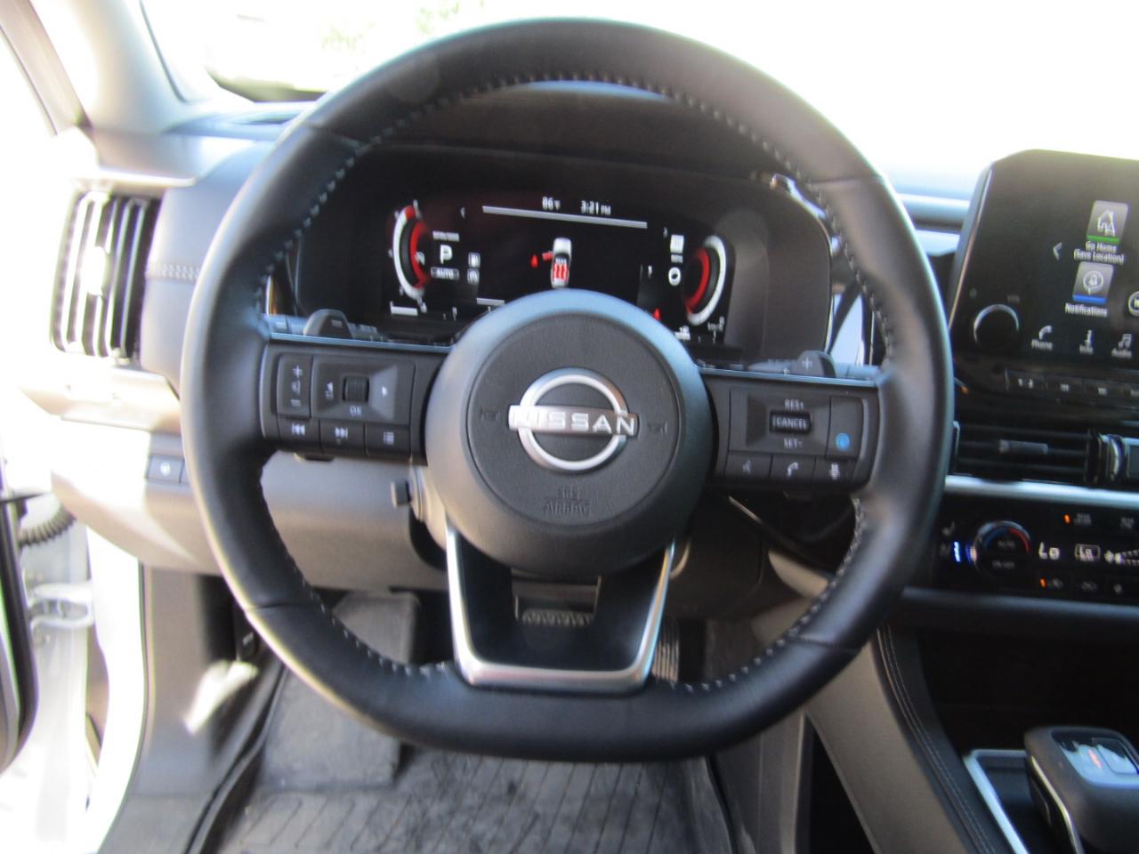 Nissan Pathfinder Platinum 4WD 2025