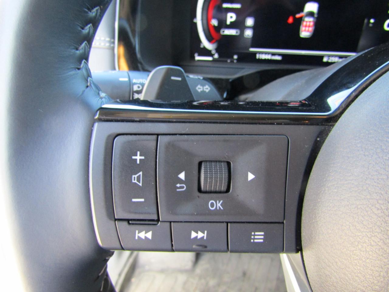 Nissan Pathfinder Platinum 4WD 2025