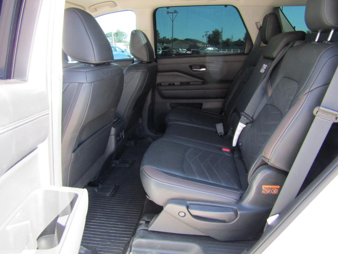 Nissan Pathfinder Platinum 4WD 2025