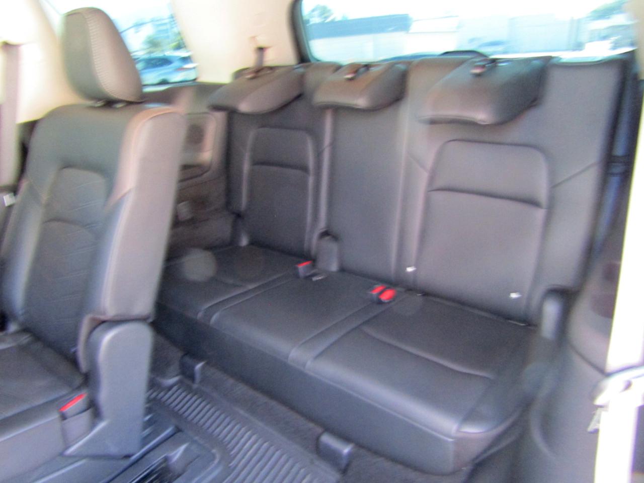 Nissan Pathfinder Platinum 4WD 2025