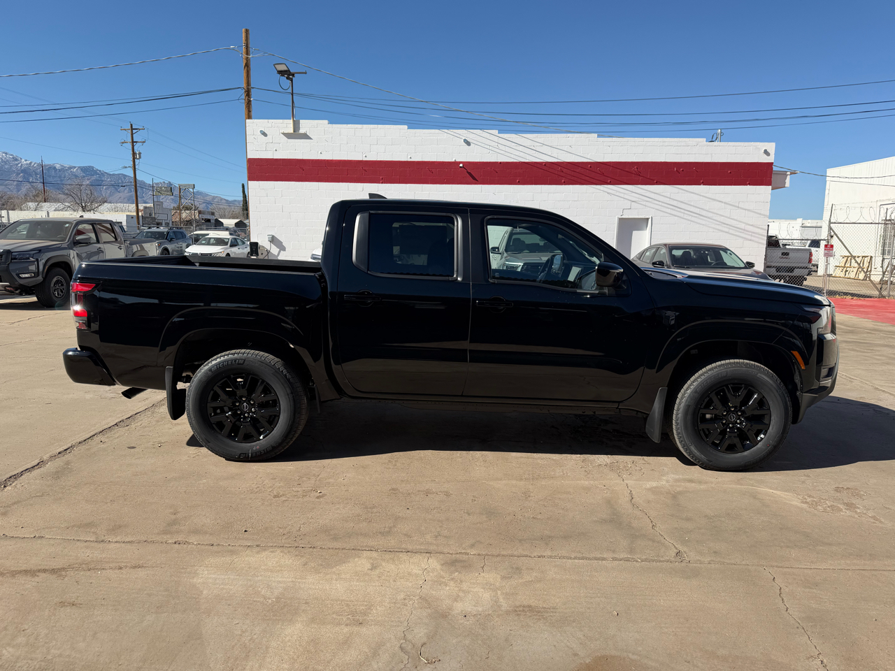 Nissan Frontier Crew Cab 4x4 SV 2026