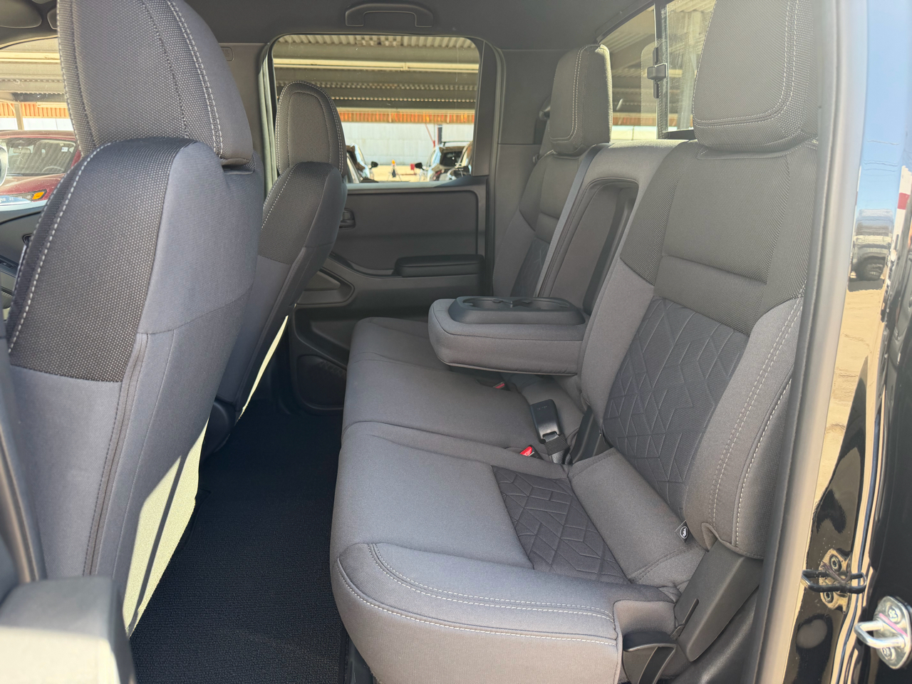 Nissan Frontier Crew Cab 4x4 SV 2026