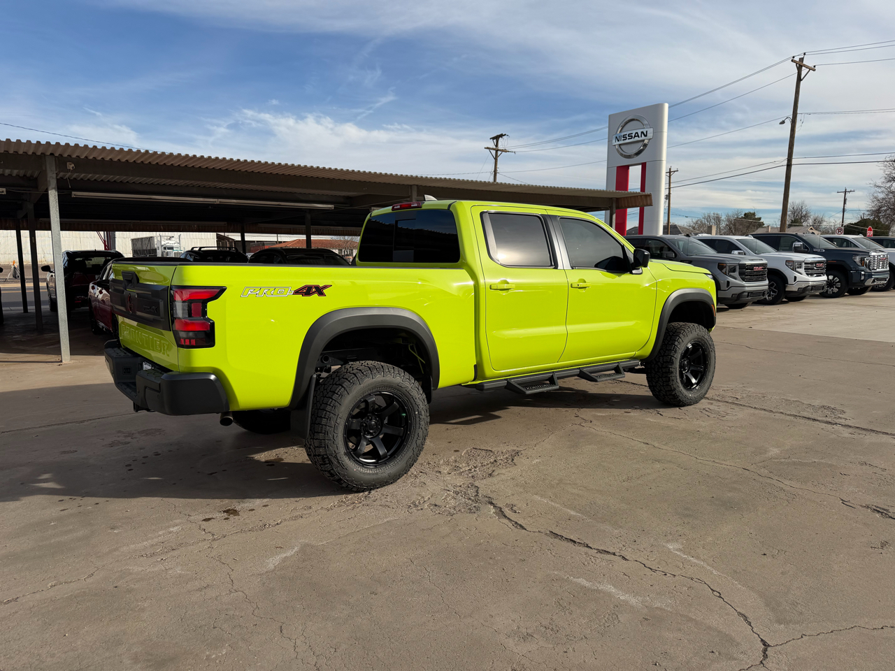 Nissan Frontier Crew Cab 4x4 Long Bed PRO-4X 2026