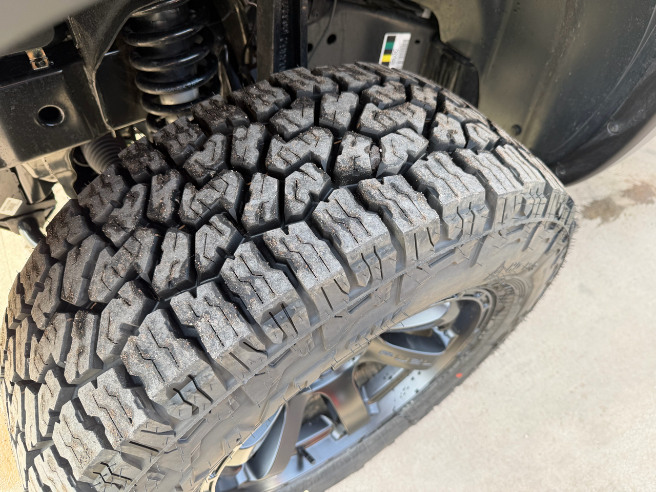 Nissan Frontier Crew Cab 4x4 Long Bed PRO-4X 2026