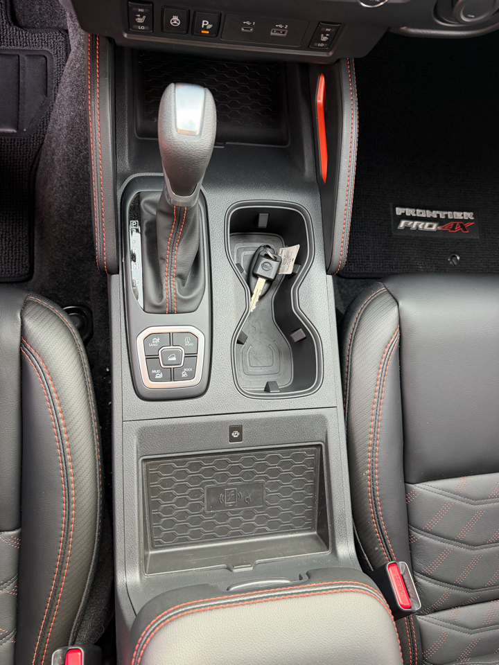 Nissan Frontier Crew Cab 4x4 Long Bed PRO-4X 2026