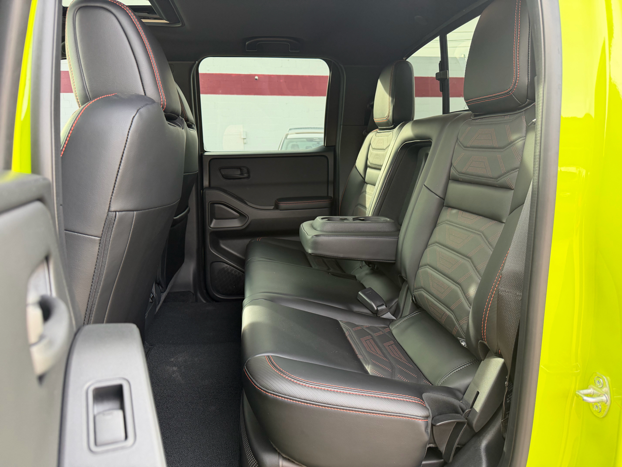 Nissan Frontier Crew Cab 4x4 Long Bed PRO-4X 2026