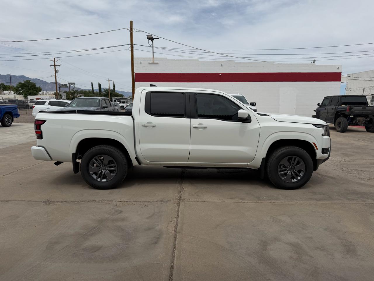 Nissan Frontier Crew Cab 4x4 SV 2026