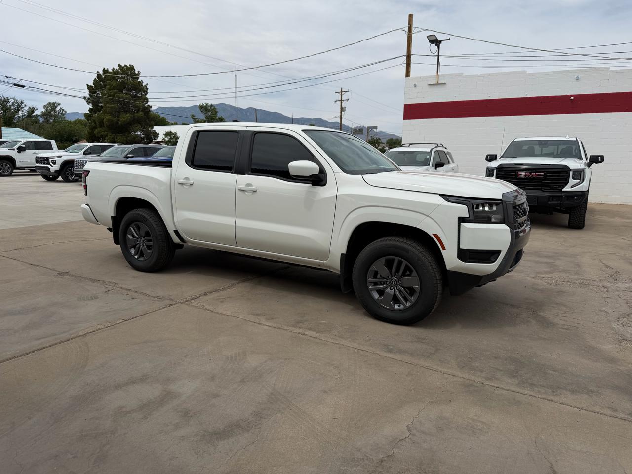 Nissan Frontier Crew Cab 4x4 SV 2026