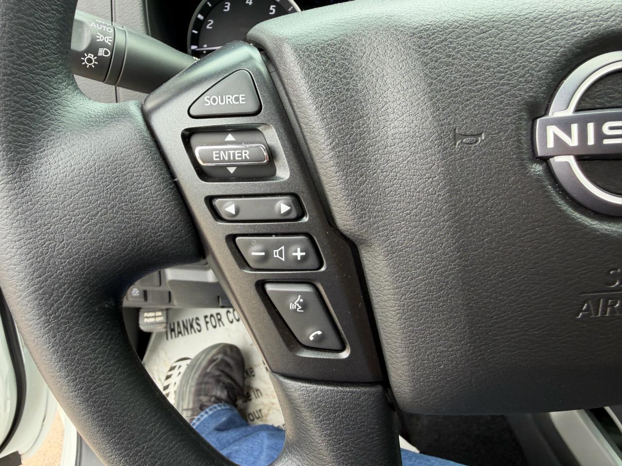 Nissan Frontier Crew Cab 4x4 SV 2026