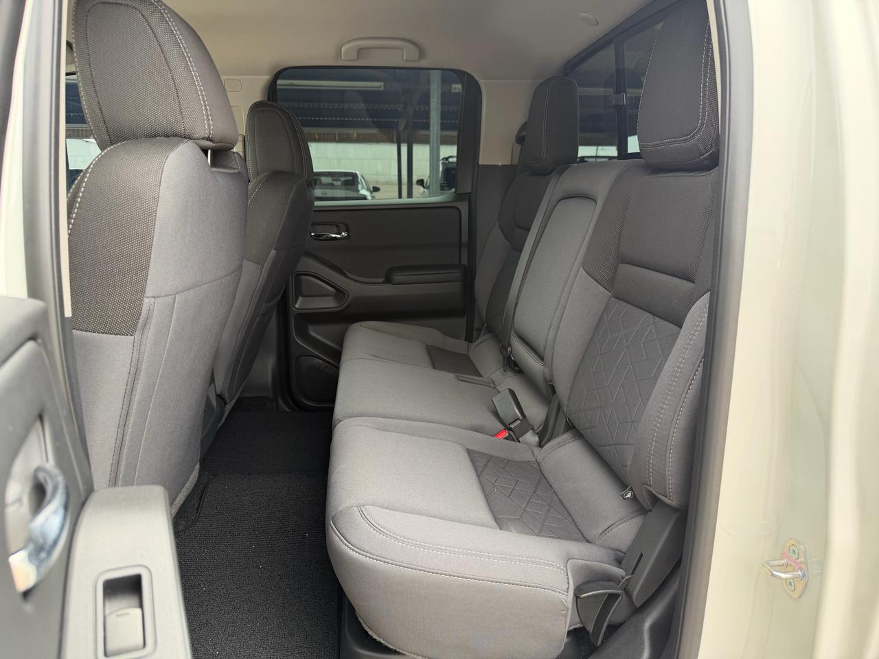 Nissan Frontier Crew Cab 4x4 SV 2026