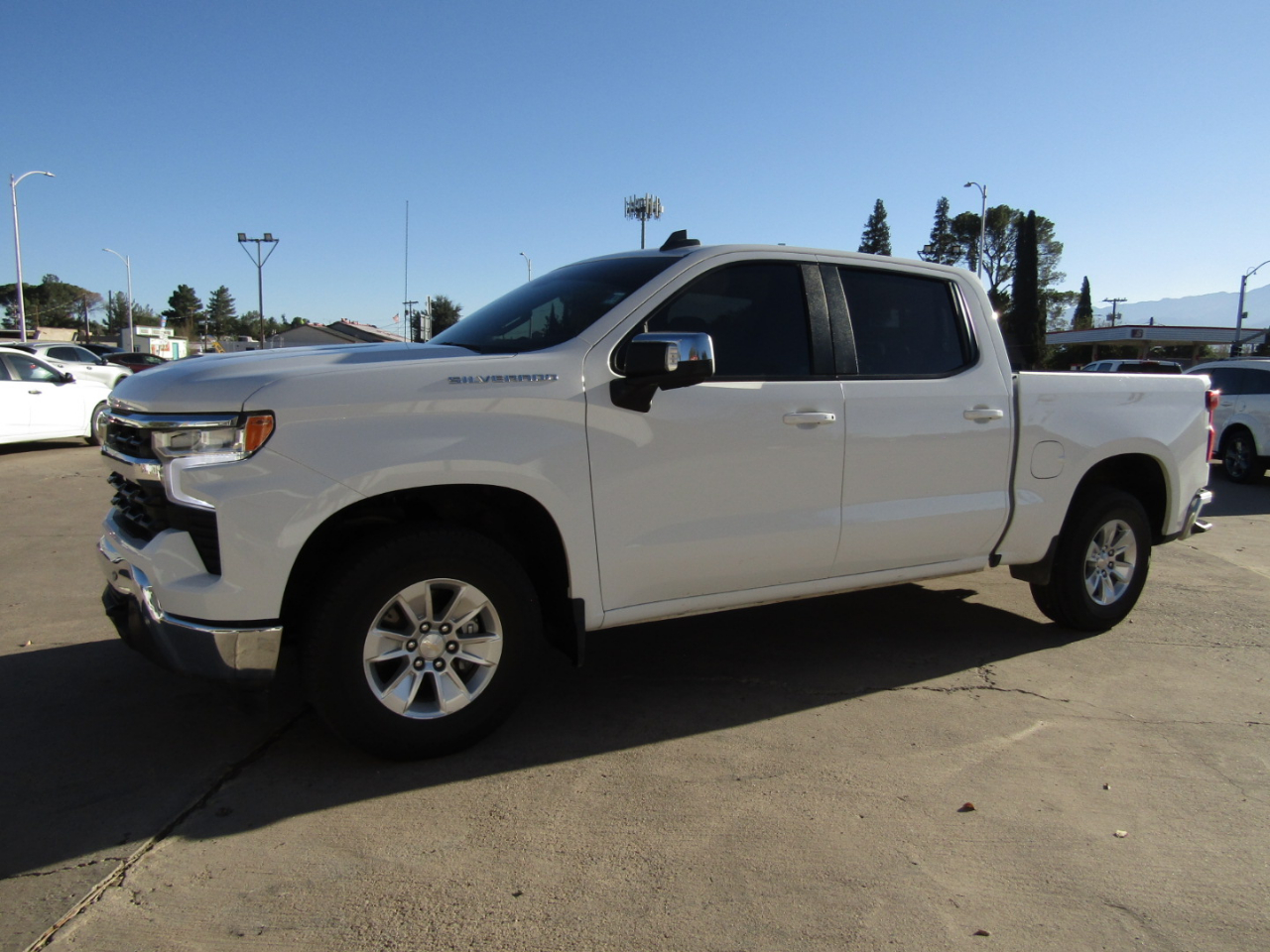 2024 Chevrolet Silverado 1500 2WD Crew Cab 147" LT