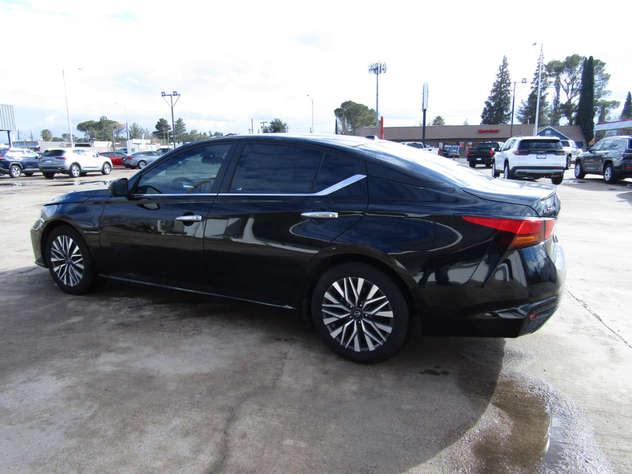 Nissan Altima 2.5 SV Sedan 2024