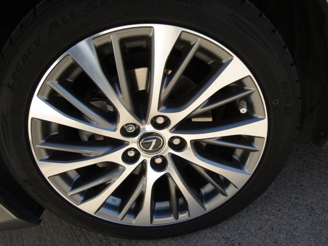 Lexus ES ES 350 FWD 2019