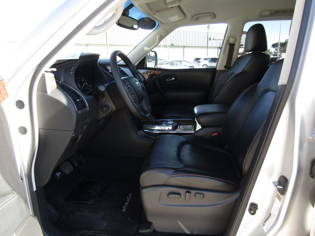 Nissan Armada 4x2 SL 2017