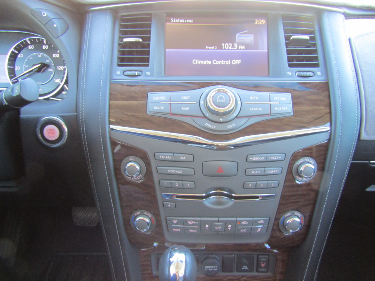 Nissan Armada 4x2 SL 2017