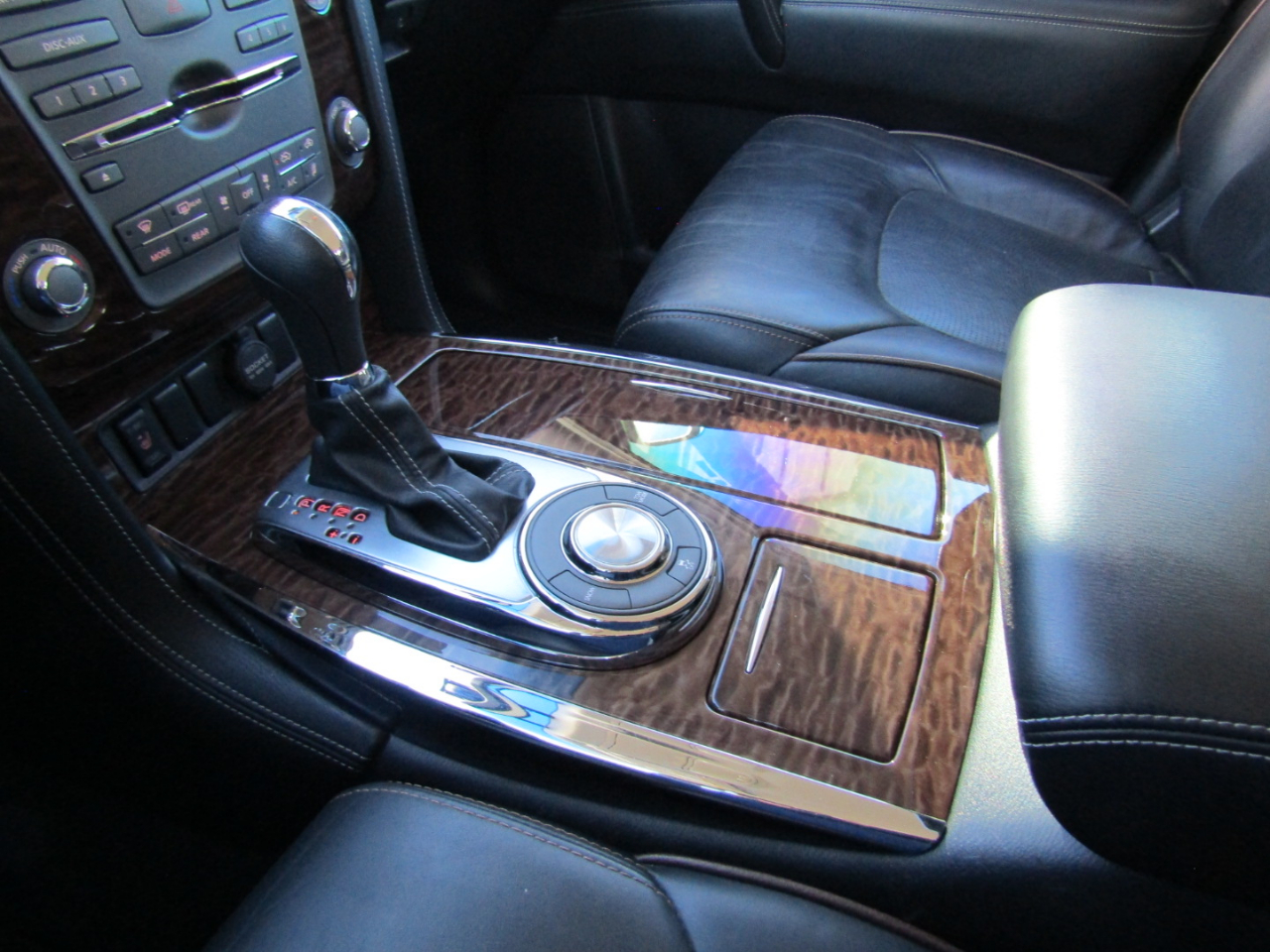 Nissan Armada 4x2 SL 2017