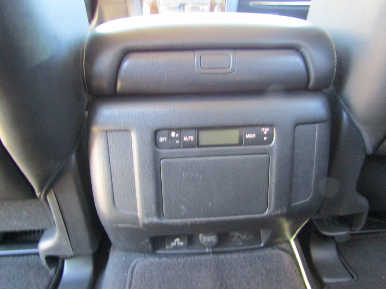 Nissan Armada 4x2 SL 2017