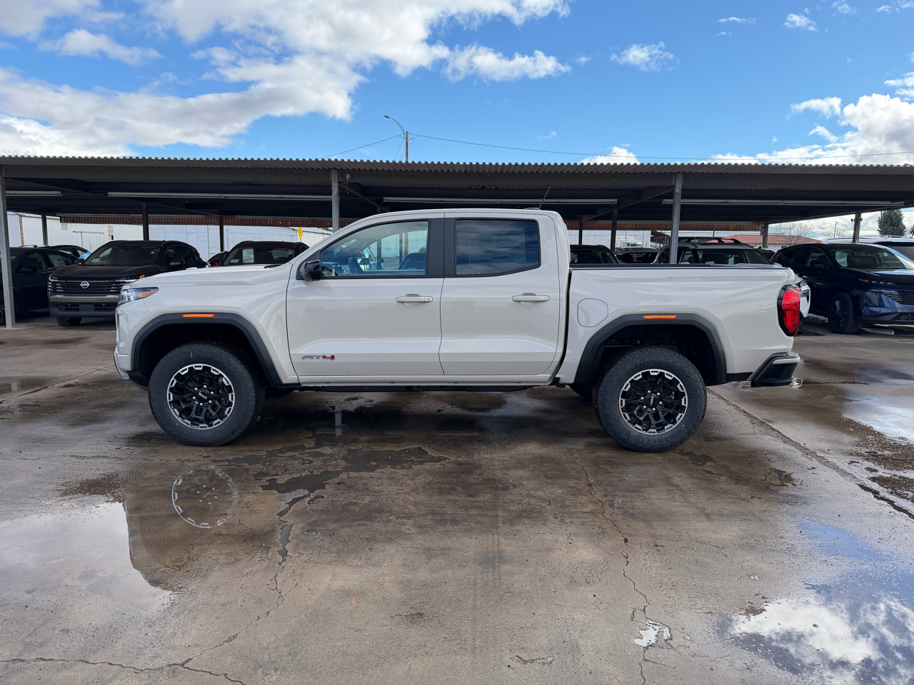 GMC Canyon 4WD Crew Cab AT4 2026