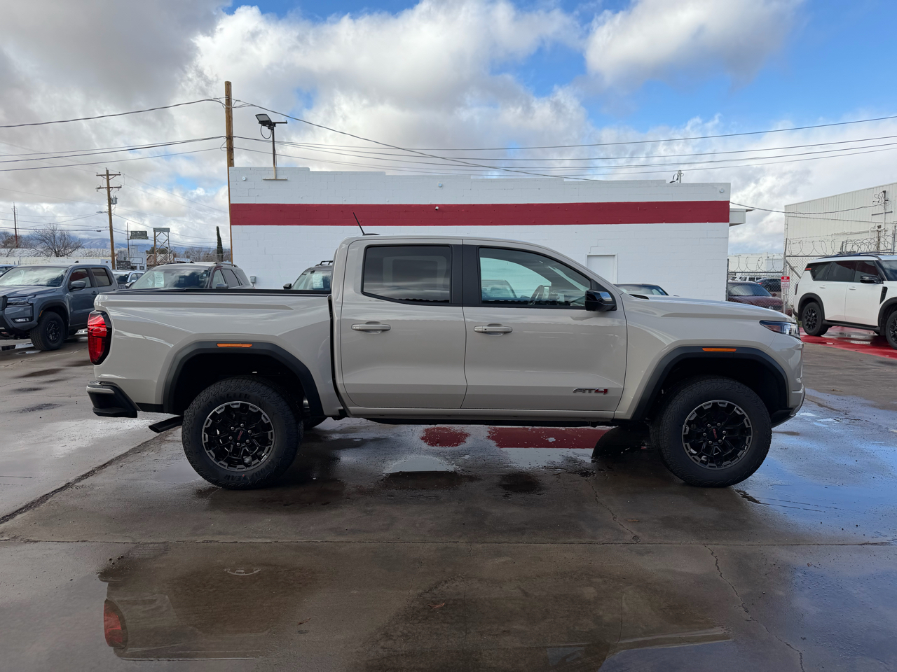 GMC Canyon 4WD Crew Cab AT4 2026